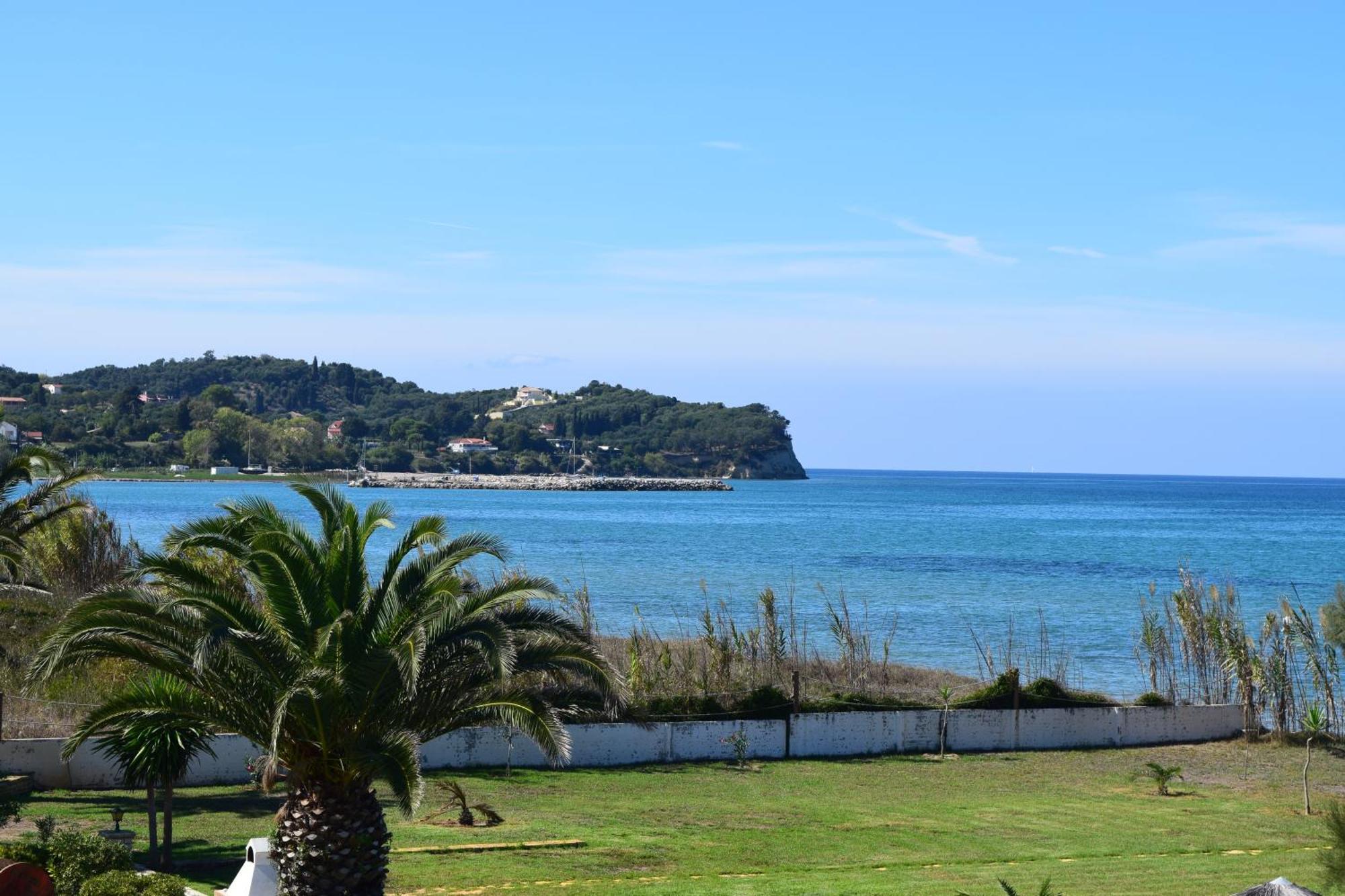 S&C Kosmos Beach Resort Roda  Esterno foto