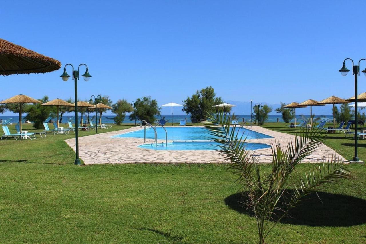 S&C Kosmos Beach Resort Roda  Esterno foto