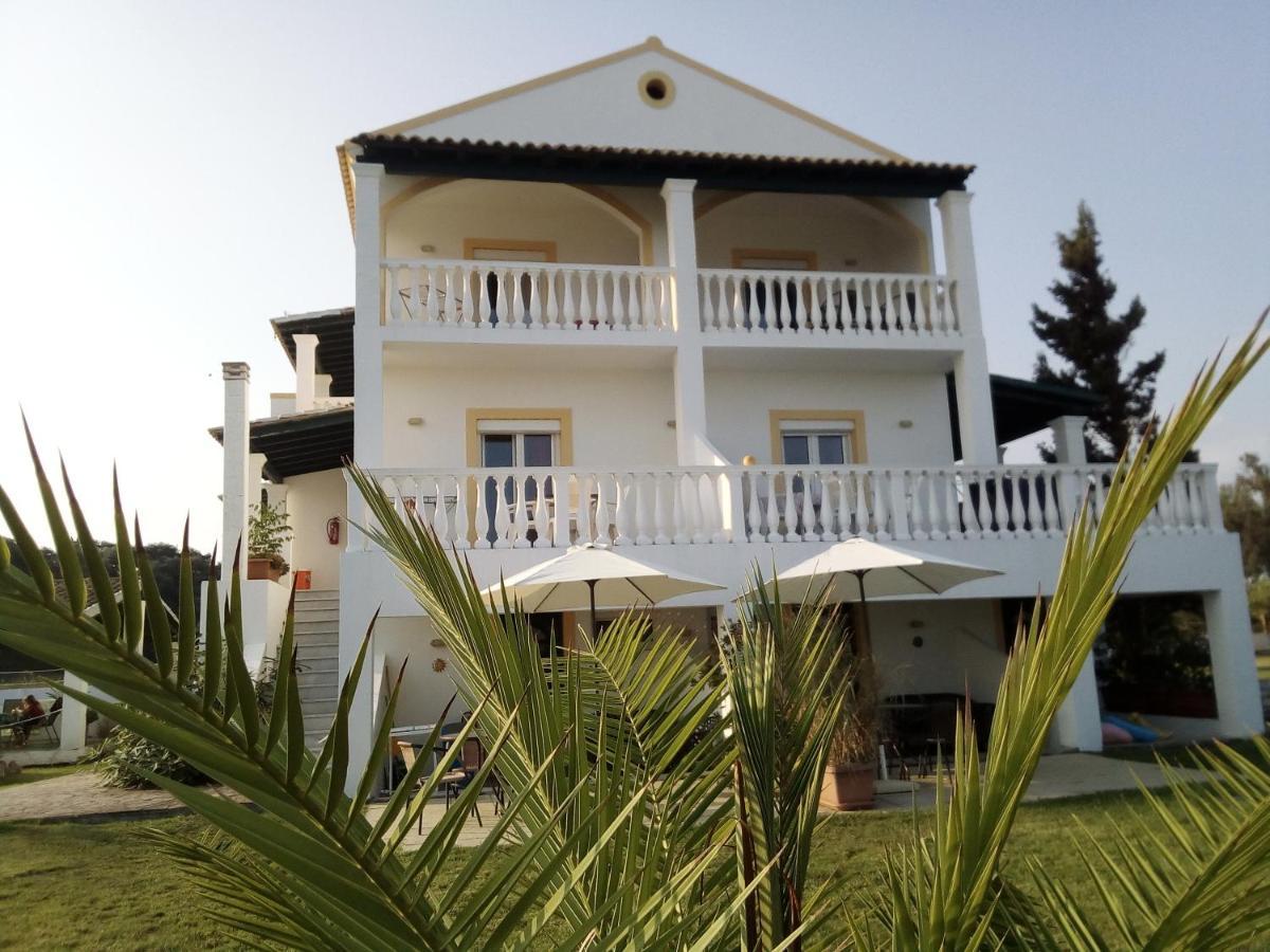 S&C Kosmos Beach Resort Roda  Esterno foto